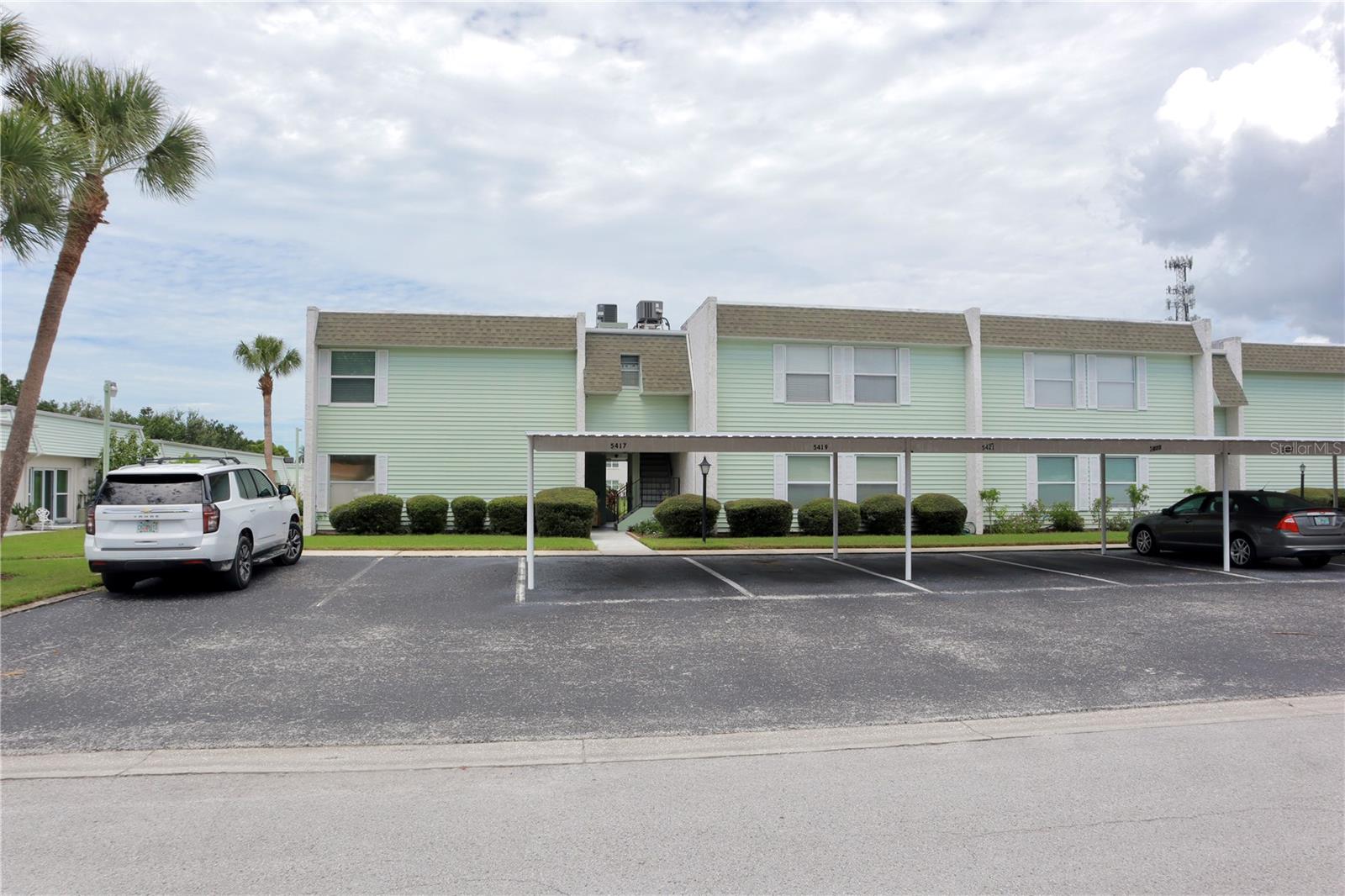 TWIN LAKES VILLAGE CONDO 04 - Residential