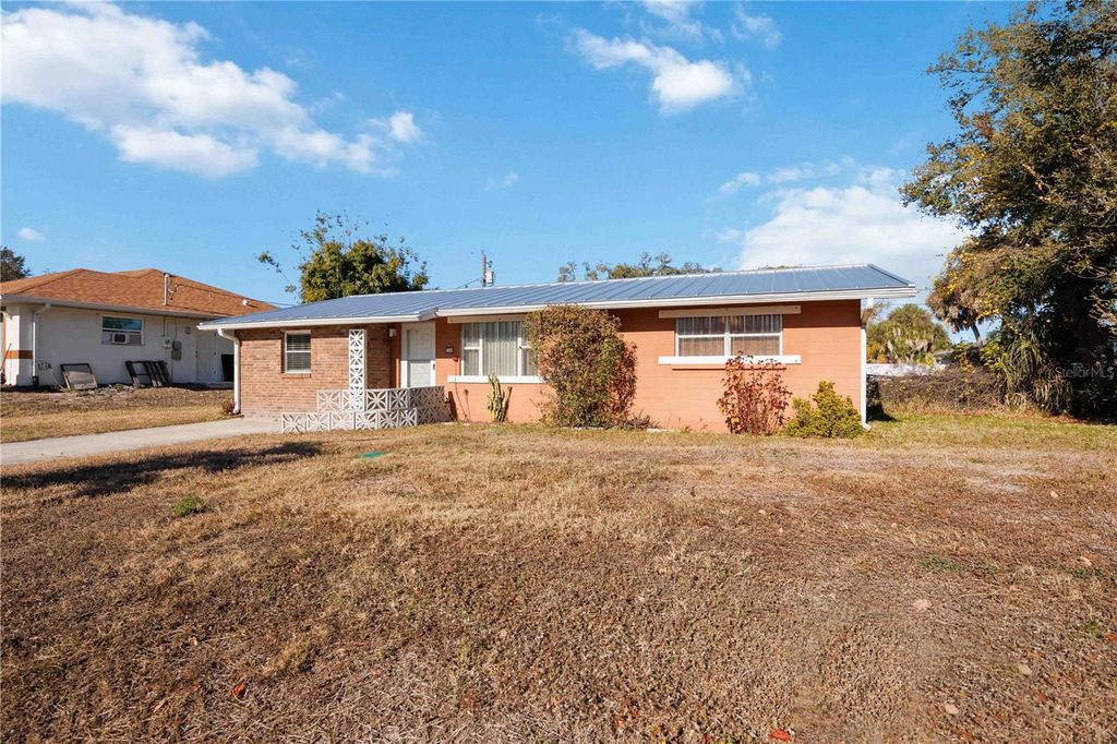 Photo of 730 Kimball Road, Venice, FL 34293 (MLS # N6142885)