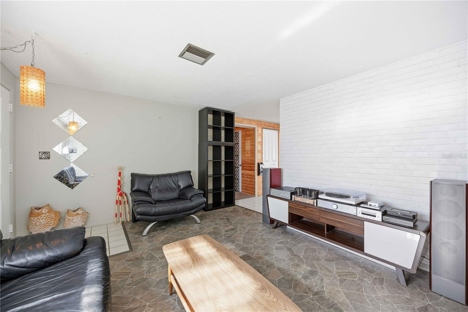 SOUTH VENICE - Residential