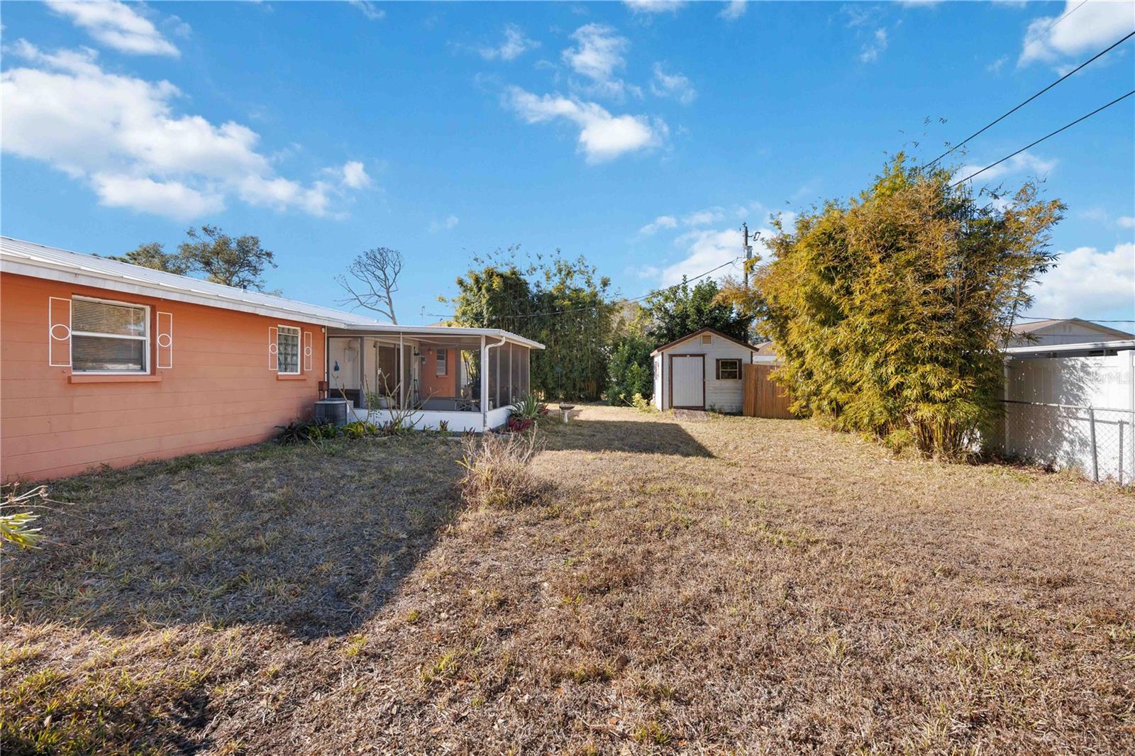 SOUTH VENICE - Residential