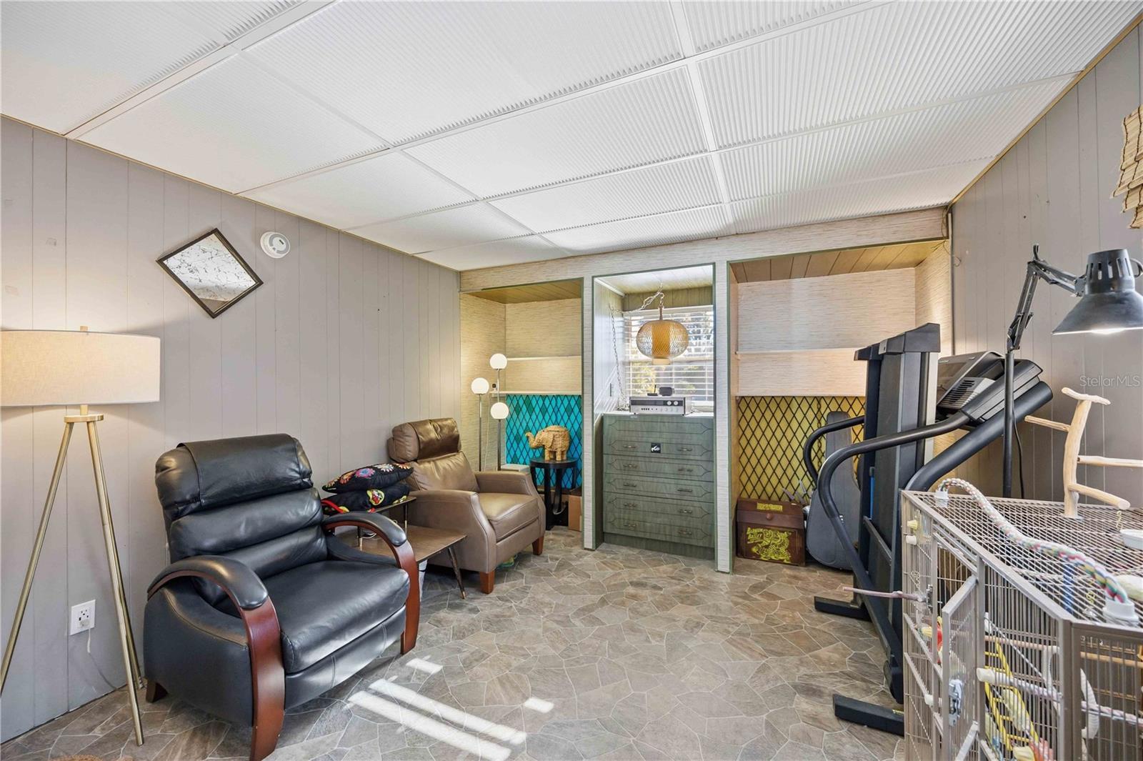 SOUTH VENICE - Residential