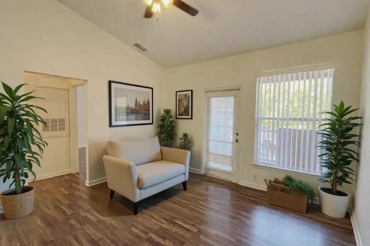 THE VILLAS CONDO - Residential