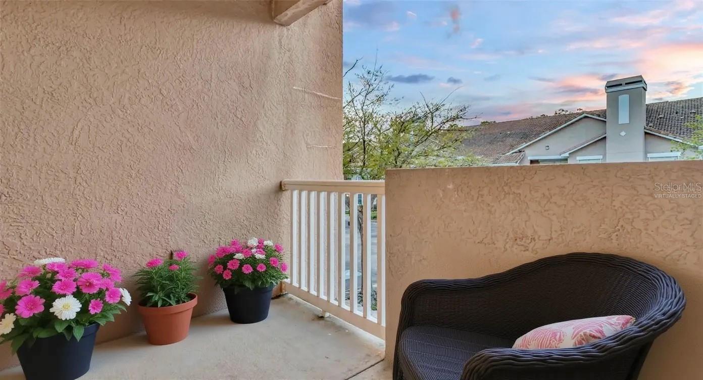 THE VILLAS CONDO - Residential