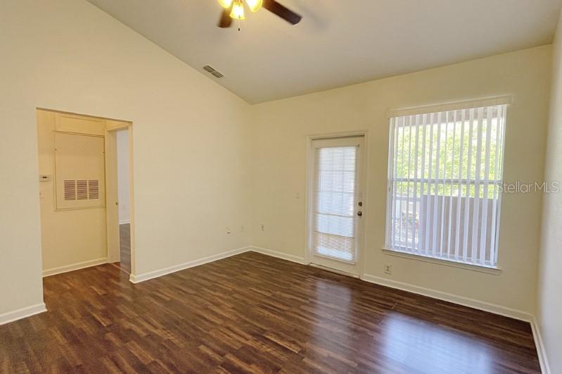 THE VILLAS CONDO - Residential