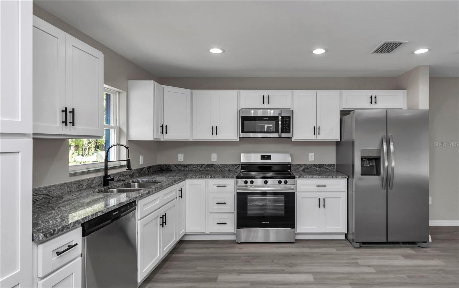 RAINBOW PARK ESTATES - Residential