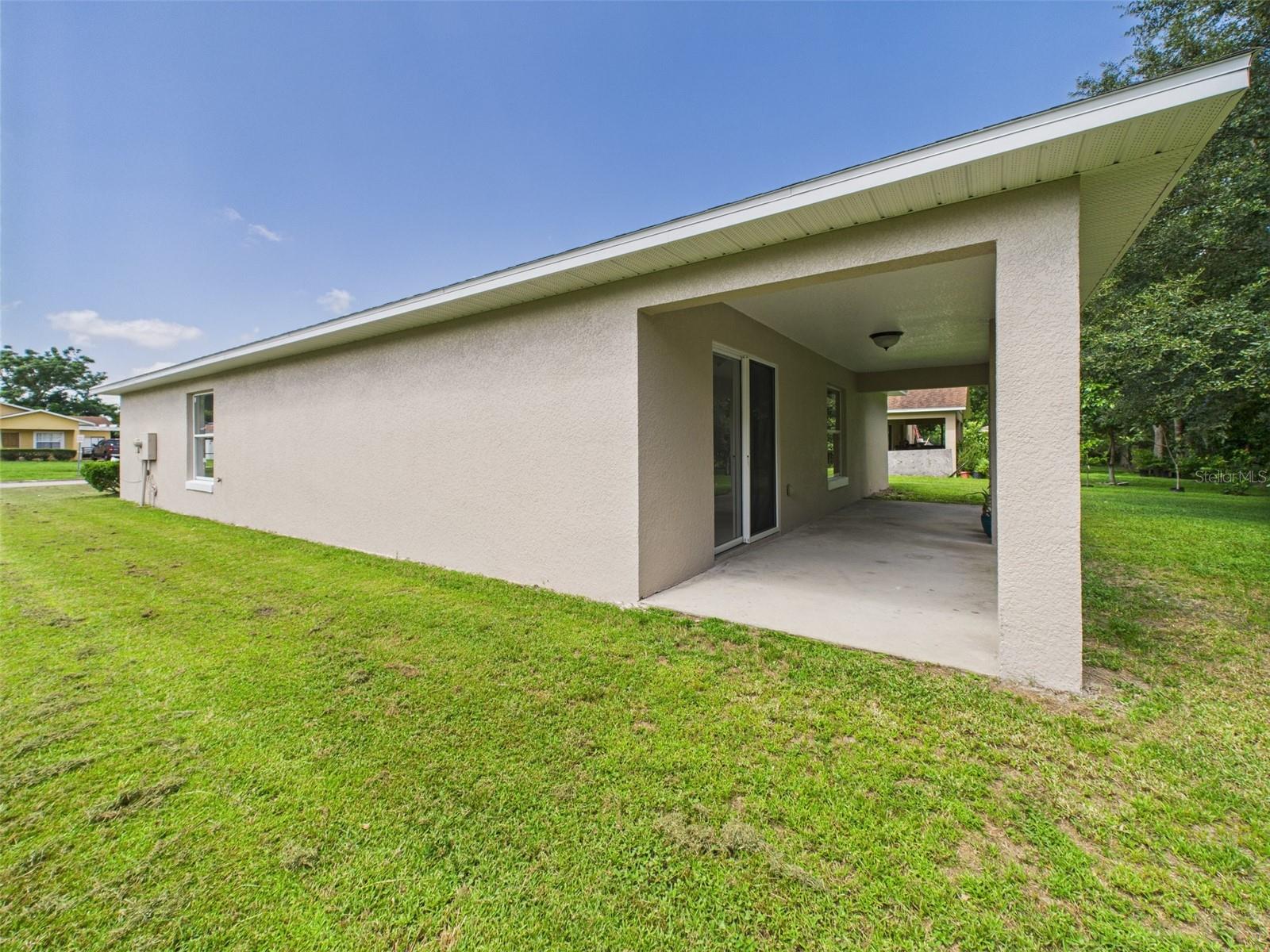 LAKEWOOD MANOR A B & D - Residential