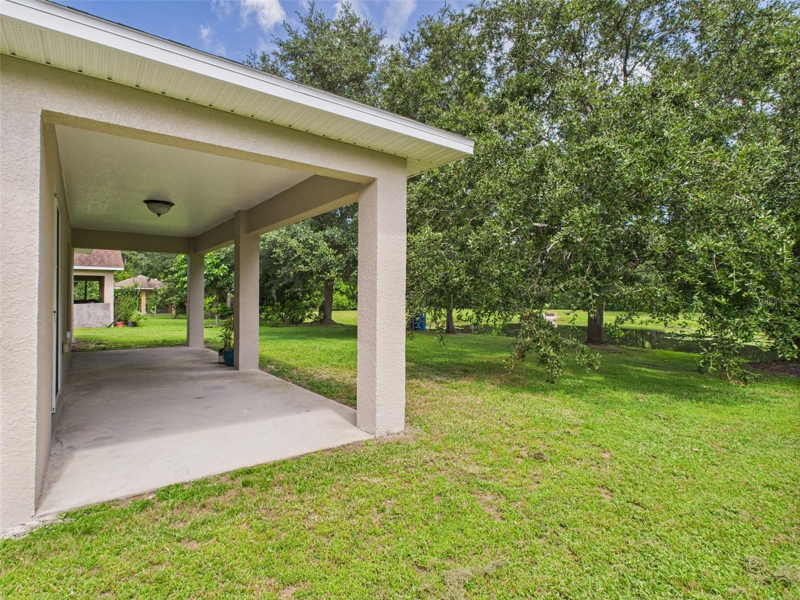 LAKEWOOD MANOR A B & D - Residential