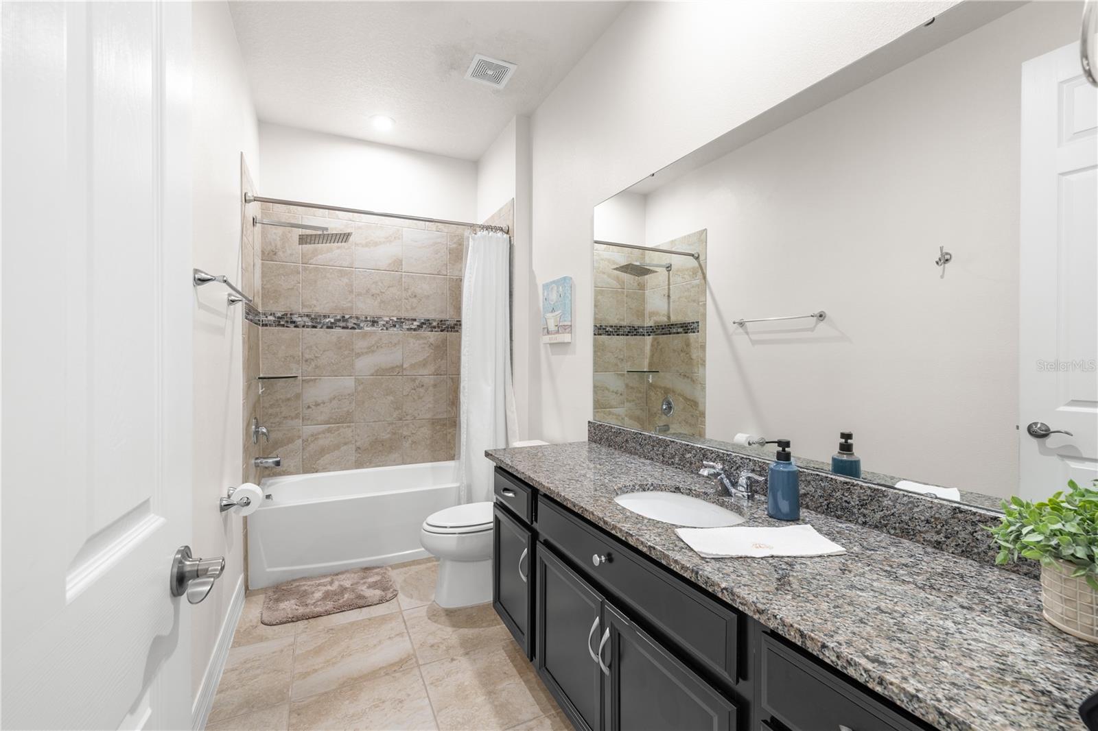 TAPESTRY PH 5 - Residential