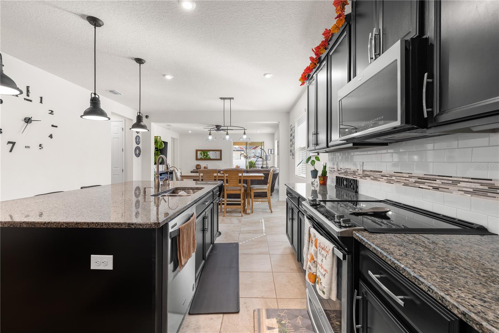 TAPESTRY PH 5 - Residential