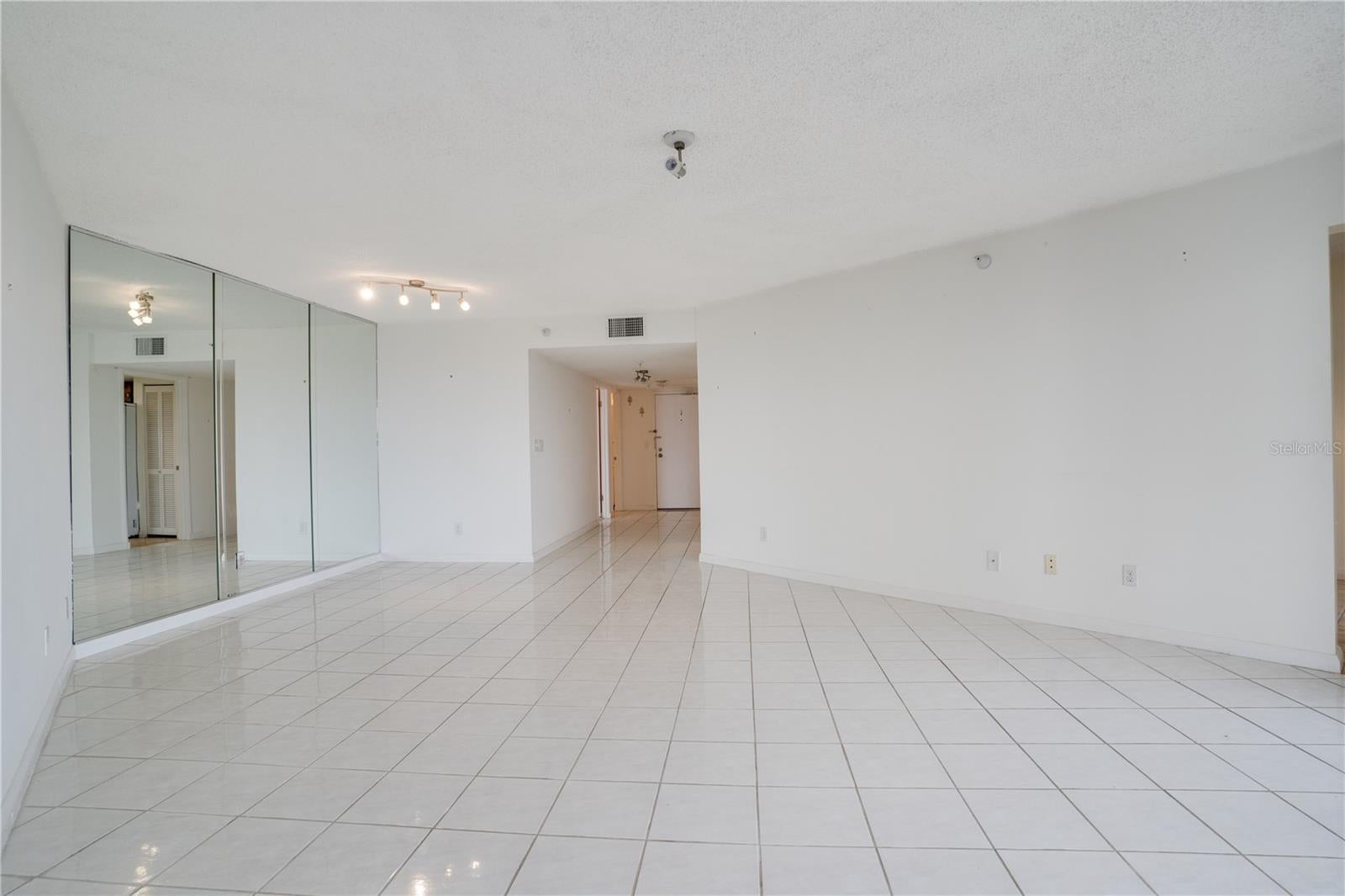 5940 PELICAN BAY PLAZA S 504