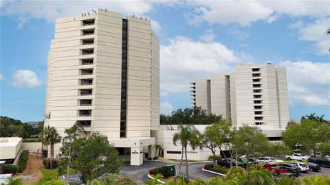 Photo of 5940 Pelican Bay Plaza S #504, St Petersburg, FL 33707 (MLS # TB8520252)