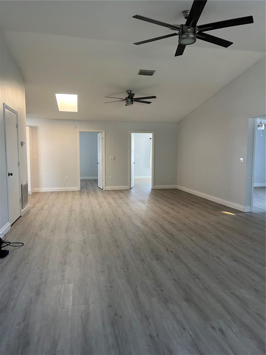 SARASOTA SPGS - Residential