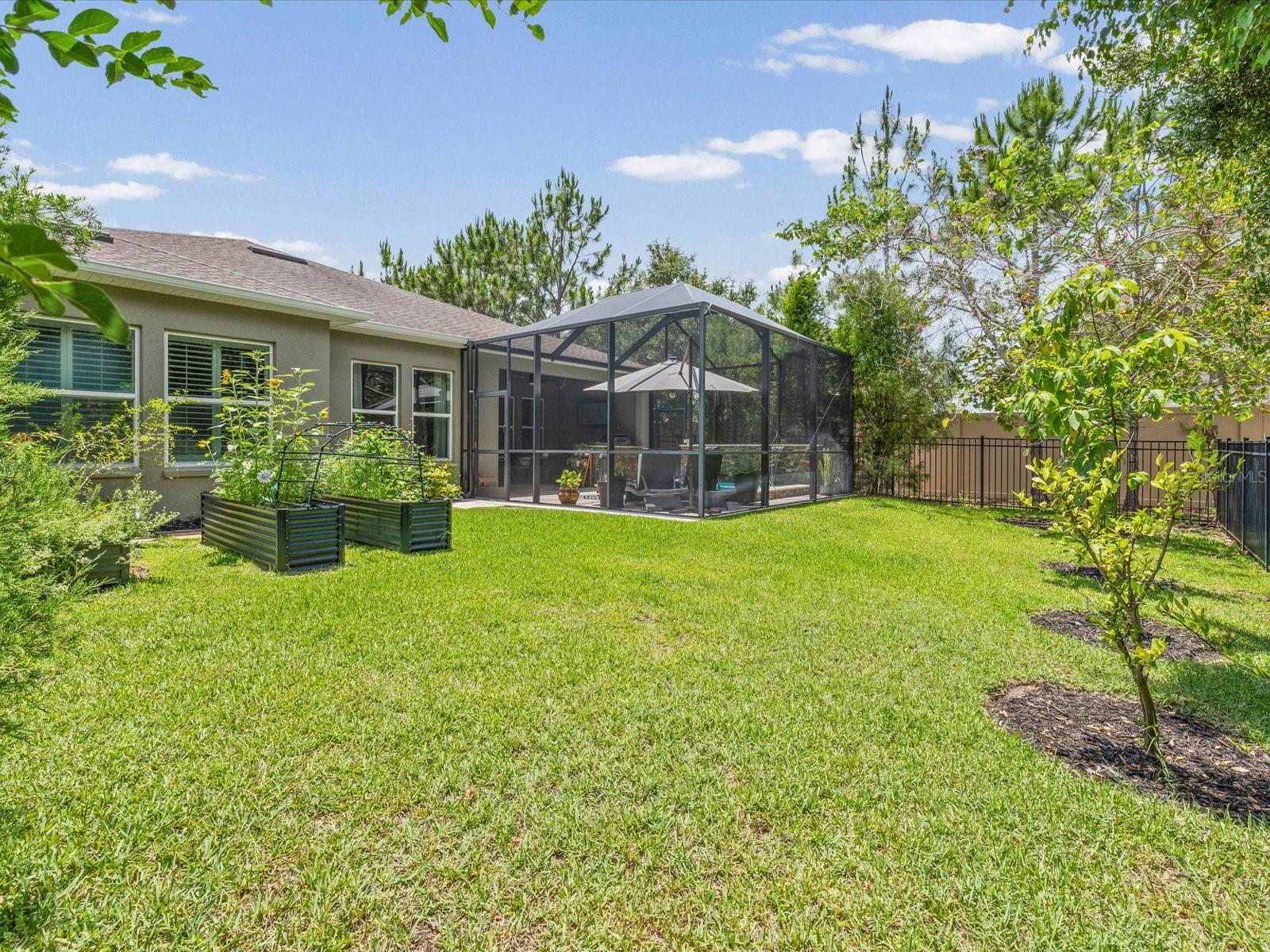 PROMENADE AT LAKE PARK PH - Residential