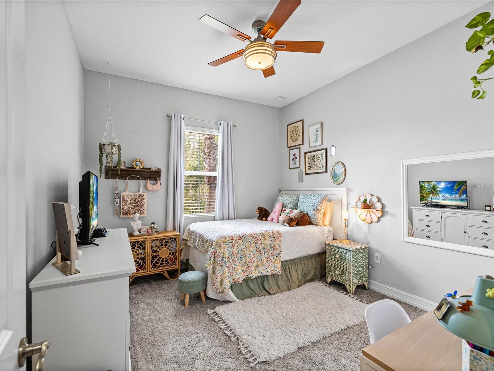 PROMENADE AT LAKE PARK PH - Residential