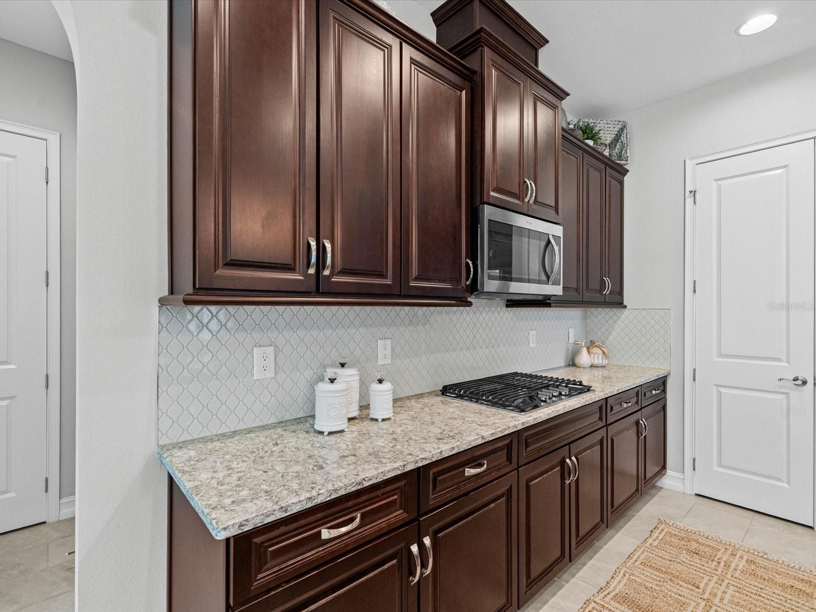 PROMENADE AT LAKE PARK PH - Residential