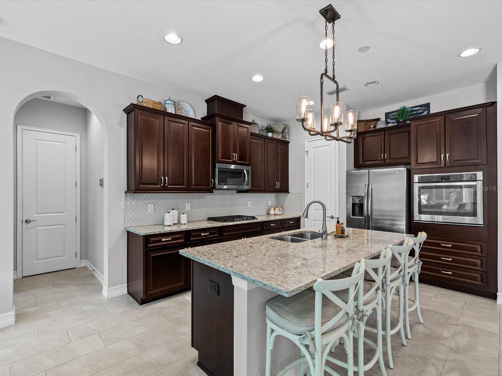PROMENADE AT LAKE PARK PH - Residential