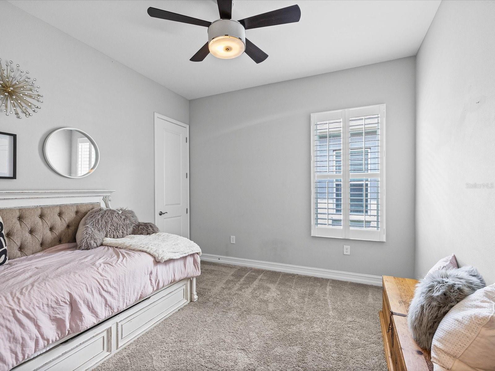 PROMENADE AT LAKE PARK PH - Residential