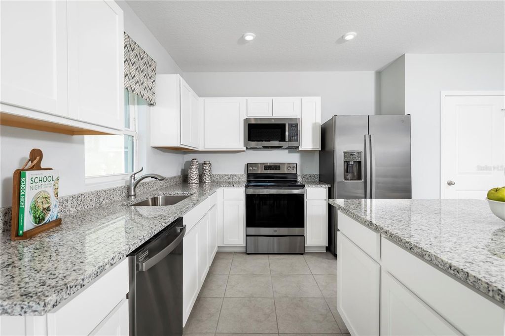 Photo of 635 172nd Street E, Bradenton, FL 34212 (MLS # W7879879)