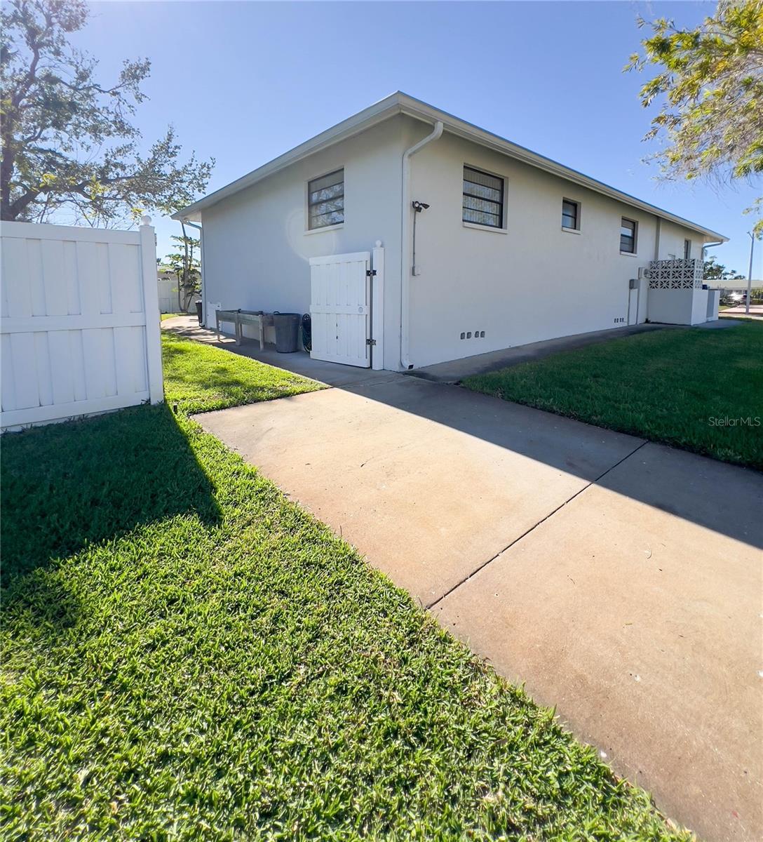 289 MONTE CRISTO BOULEVARD