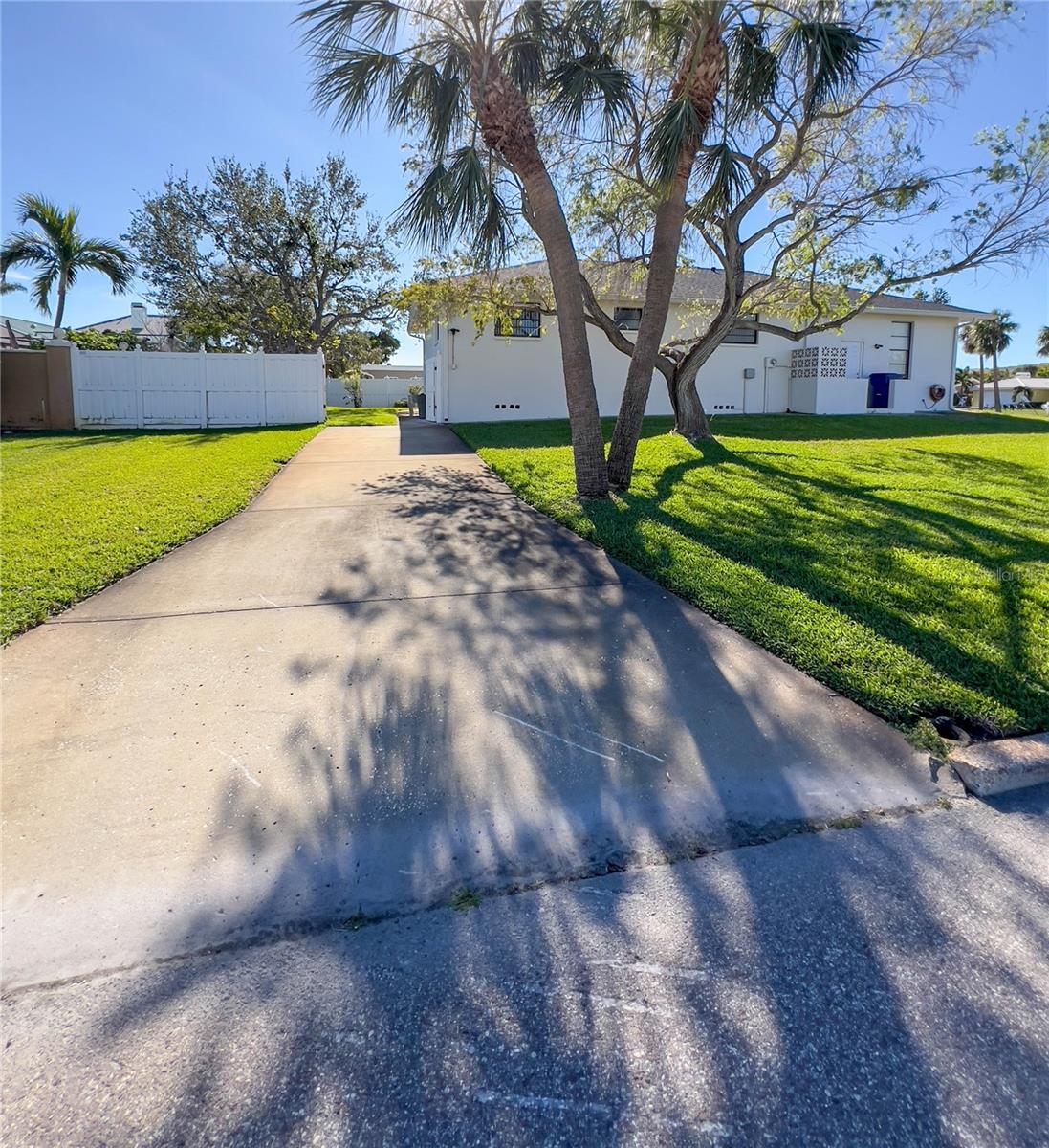 289 MONTE CRISTO BOULEVARD