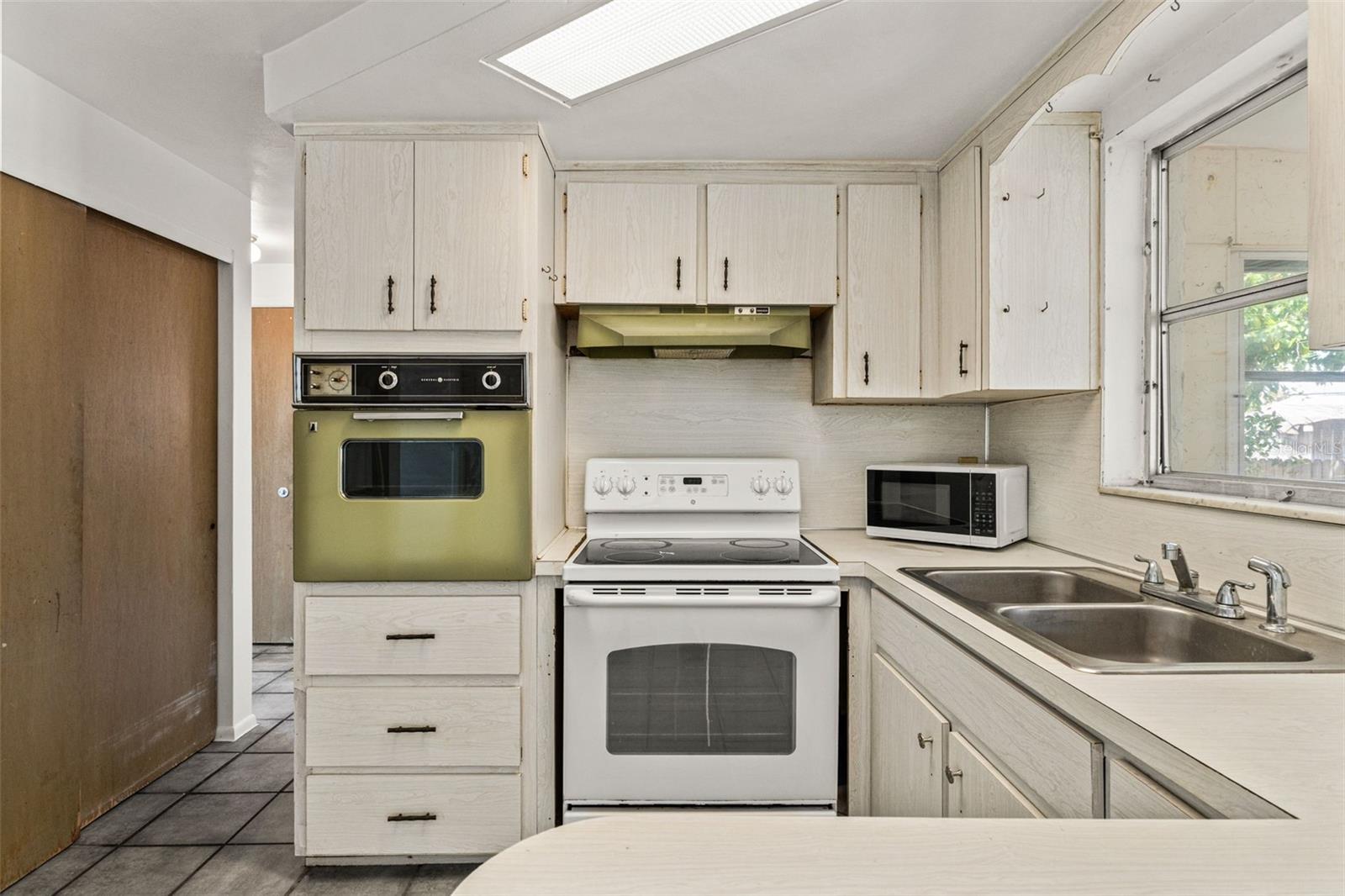 HOLIDAY LAKE ESTATES - Residential