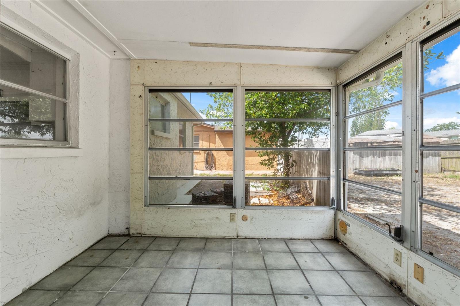 HOLIDAY LAKE ESTATES - Residential