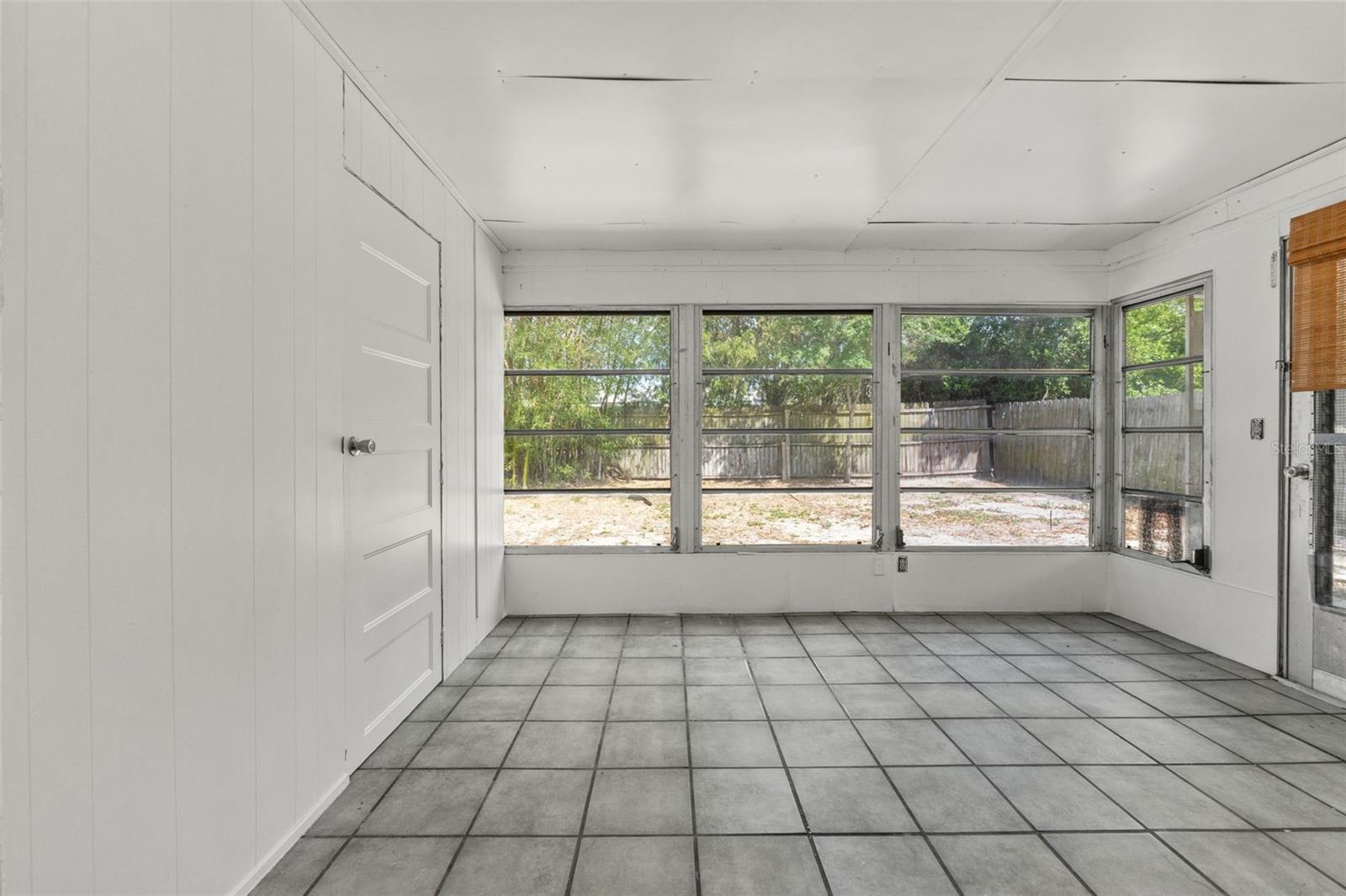 HOLIDAY LAKE ESTATES - Residential