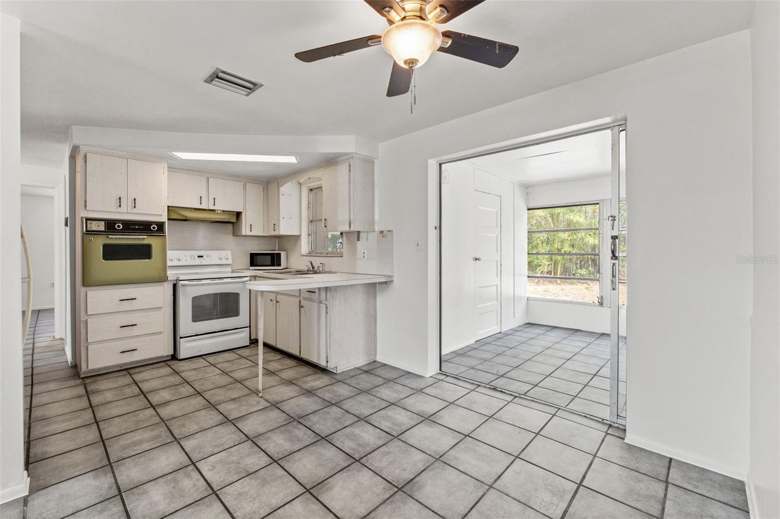 HOLIDAY LAKE ESTATES - Residential