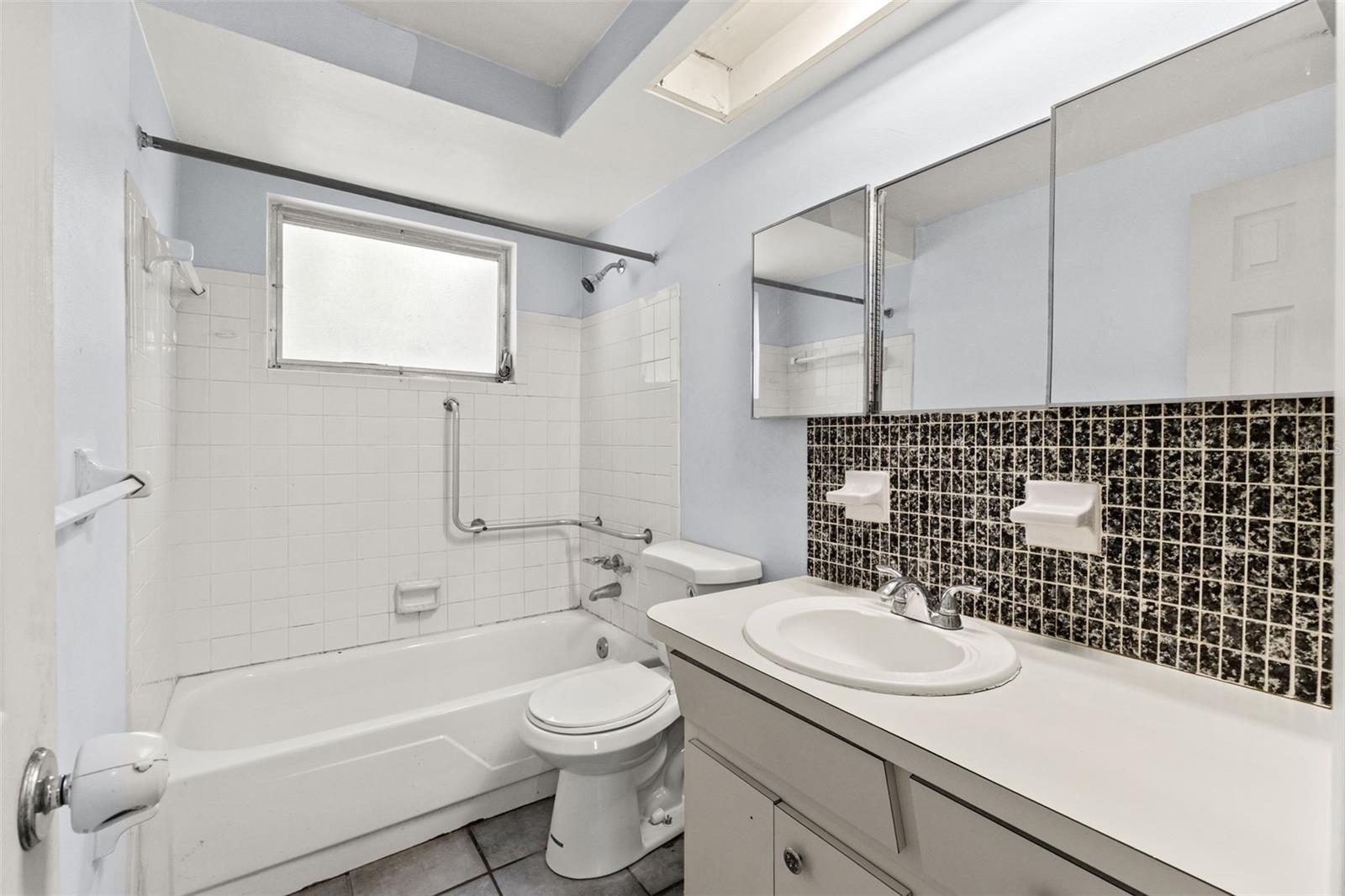 HOLIDAY LAKE ESTATES - Residential