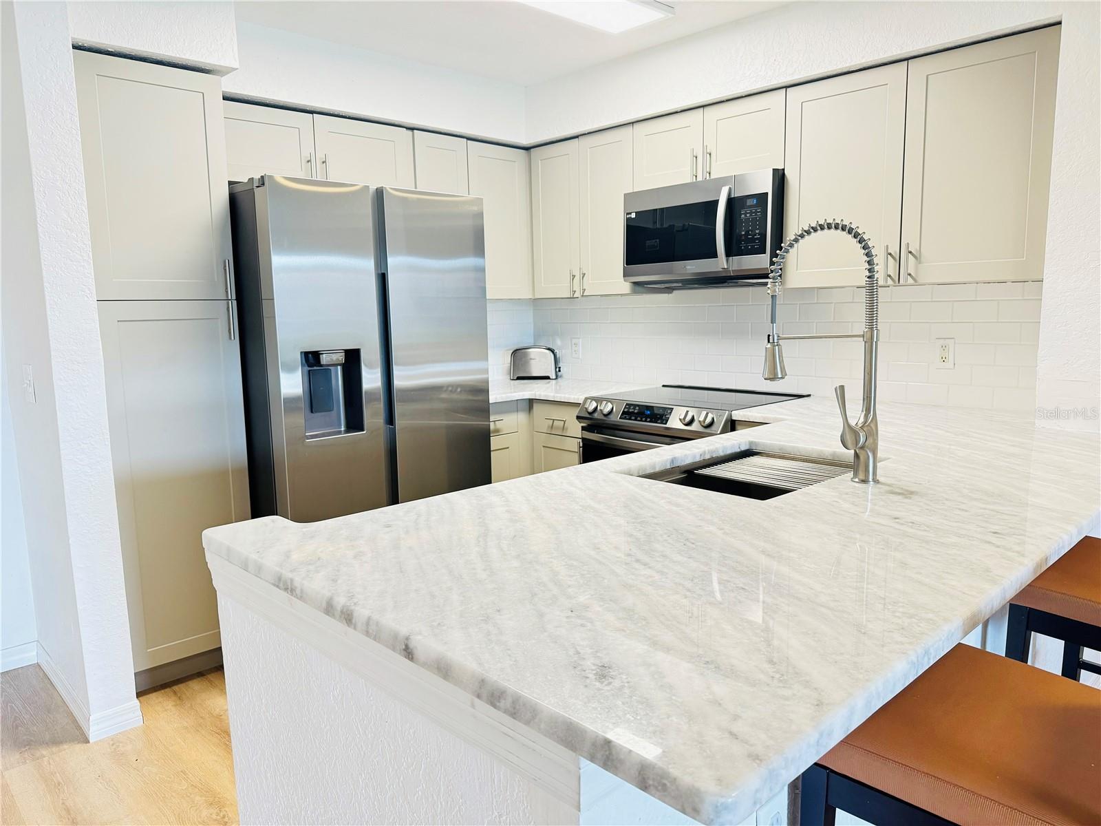 14037 FAIRWAY ISLAND DRIVE 233