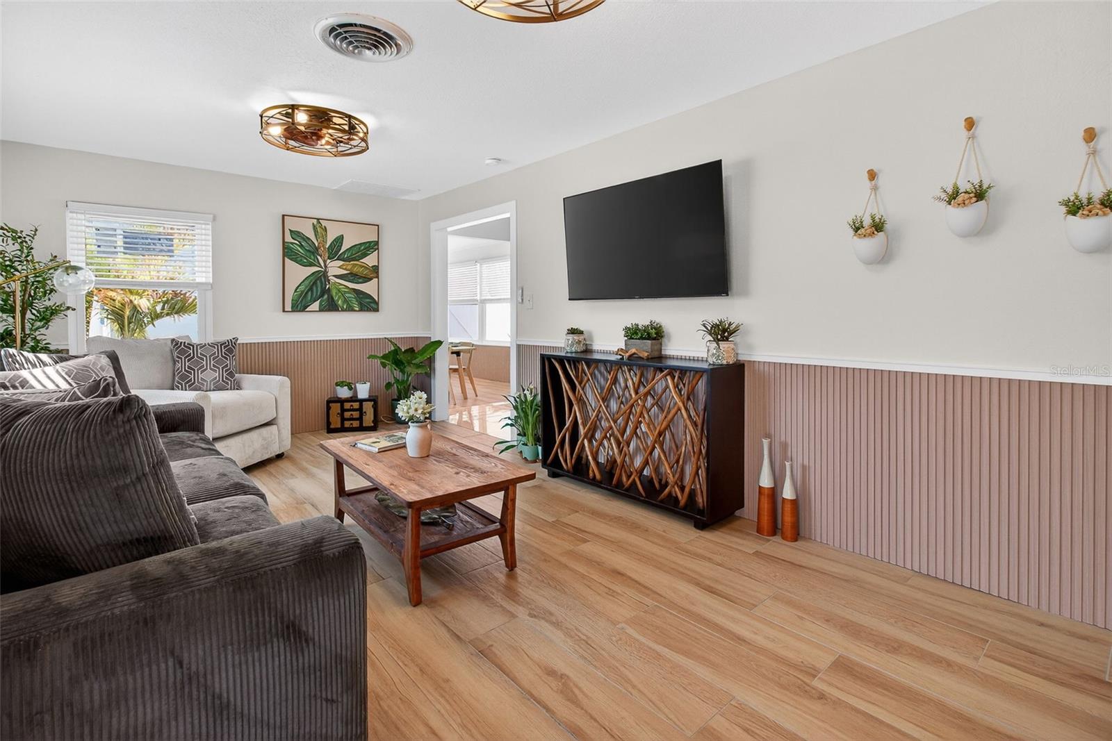 HAYNSWORTH HEIGHTS - Residential