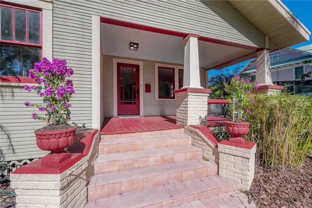 Photo of 316 E Clifton Street, Tampa, FL 33604 (MLS # TB8452406)