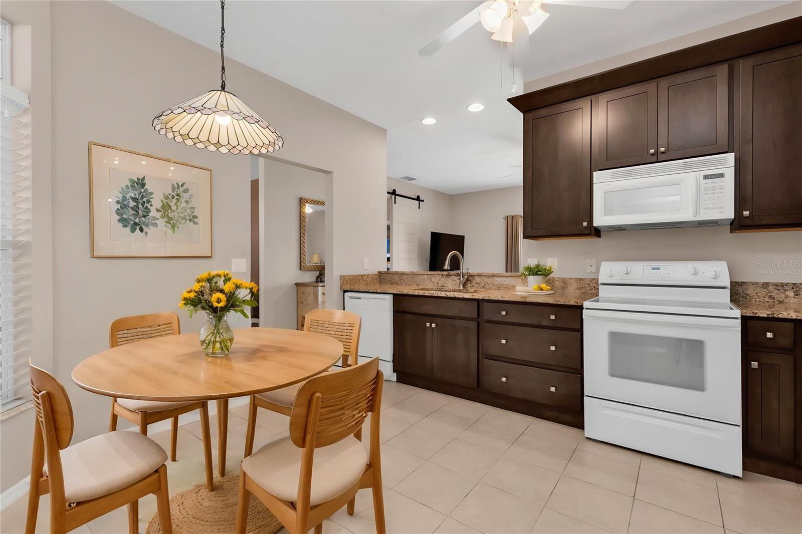 KINGS GATE PH 02 - Residential