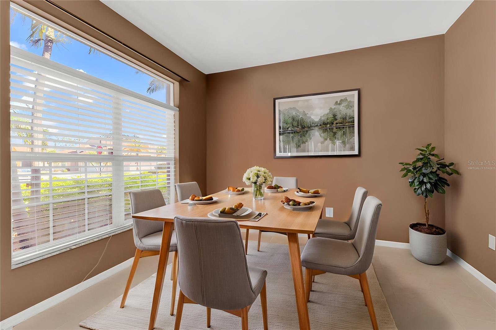 KINGS GATE PH 02 - Residential