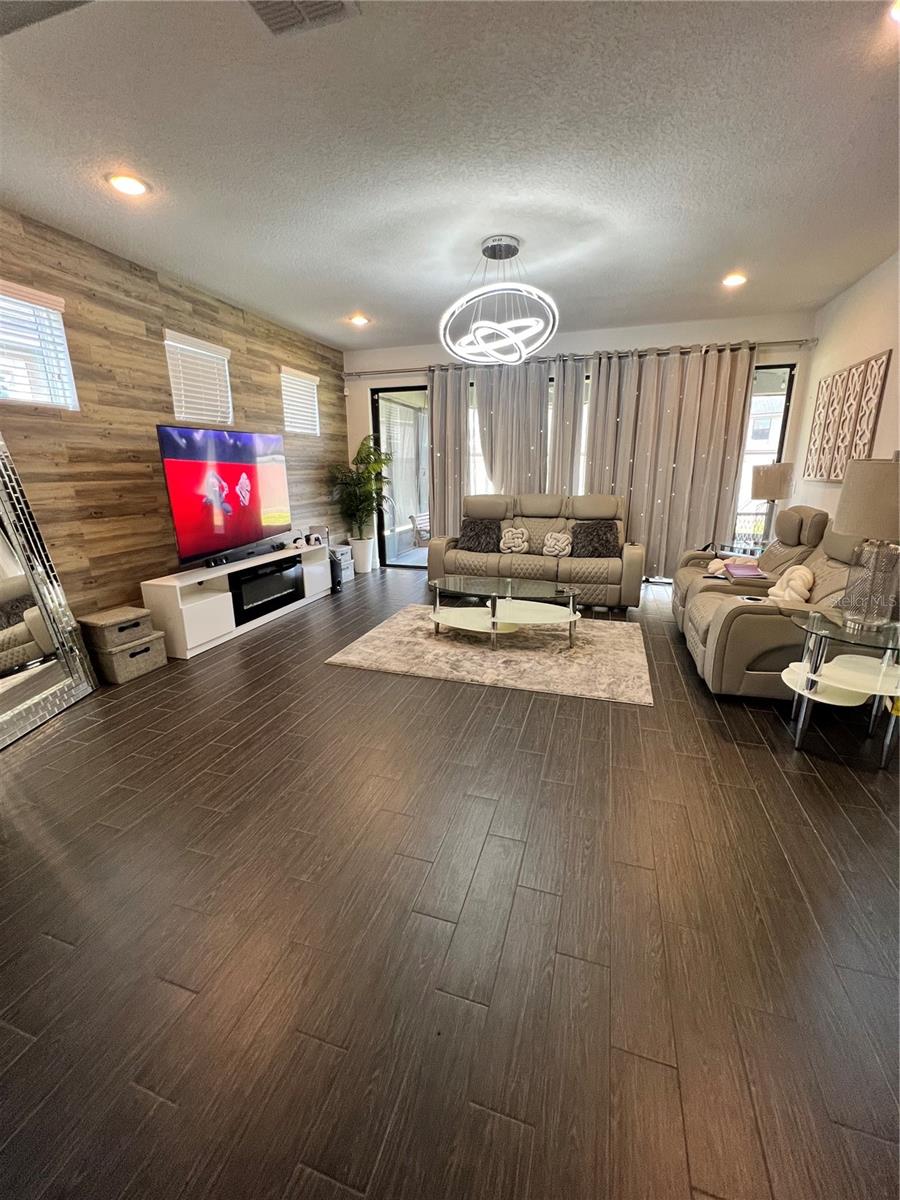 TAPESTRY PH 4 - Residential Lease