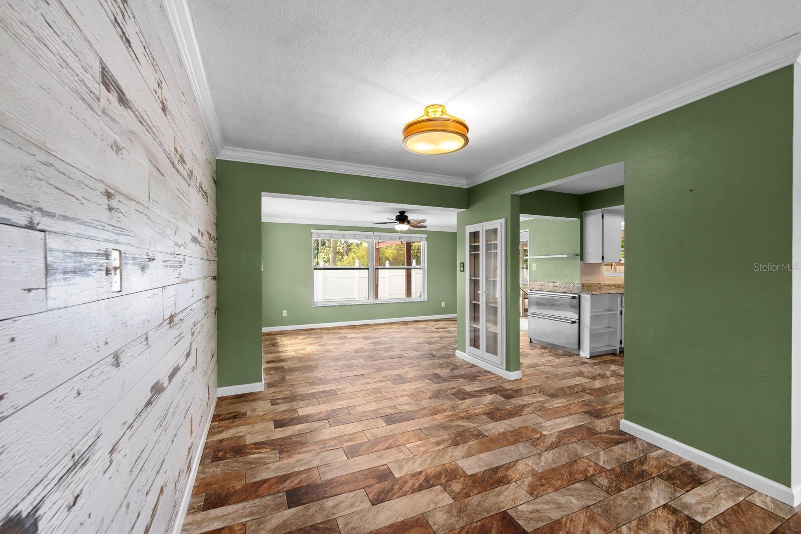 WILLIAMSDALE SQUARE 1ST ADD - Residential