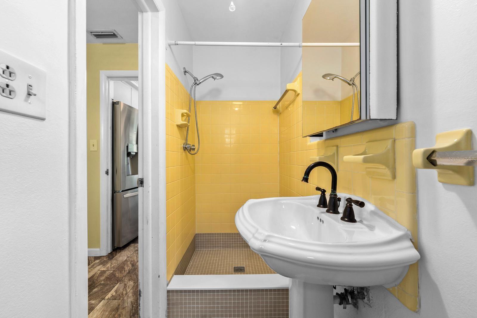 WILLIAMSDALE SQUARE 1ST ADD - Residential