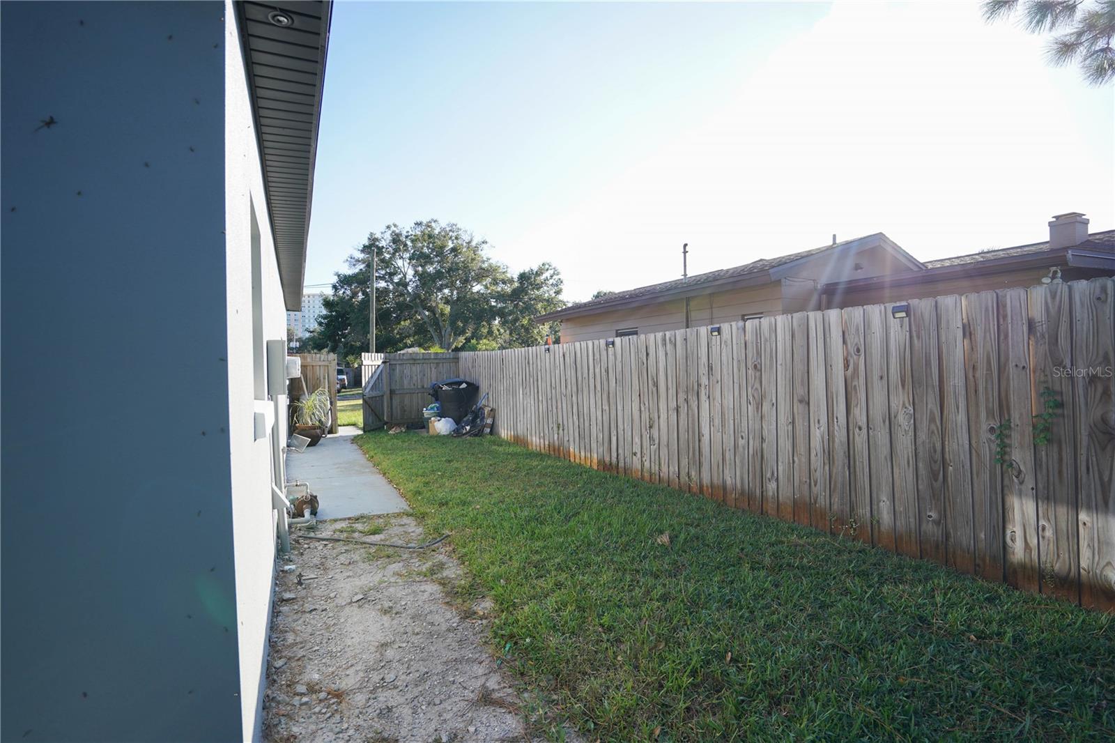 MARTIN MANOR SUB - Residential Lease