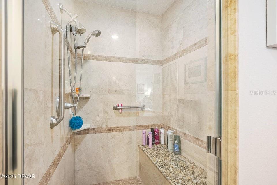 CROSSINGS - Residential