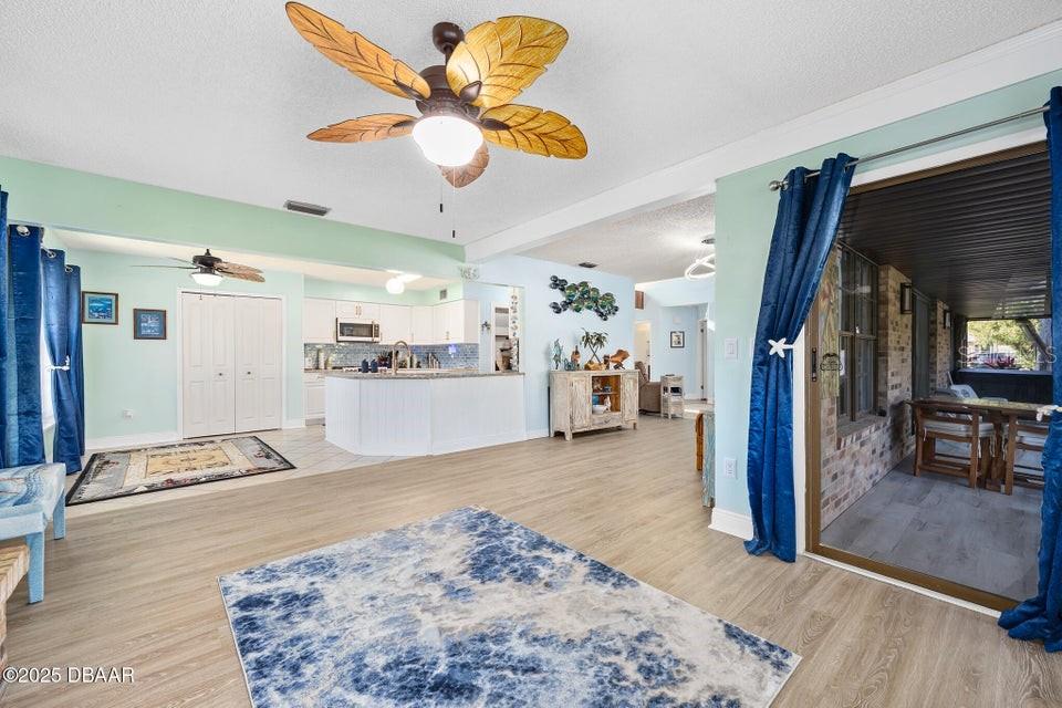 CROSSINGS - Residential