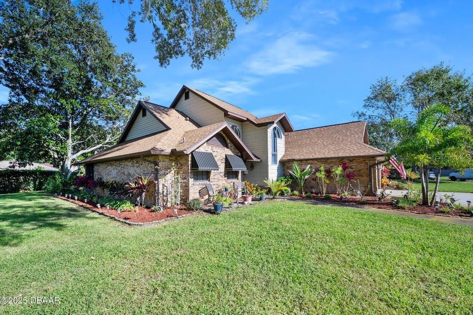 CROSSINGS - Residential