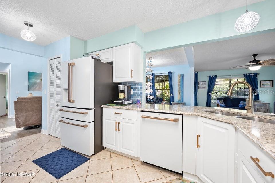 CROSSINGS - Residential