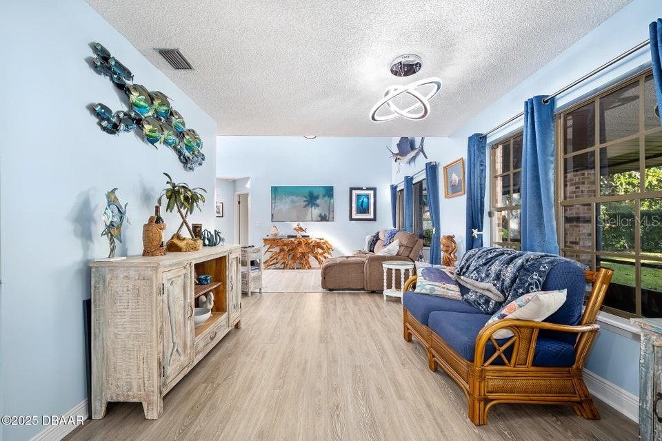 CROSSINGS - Residential