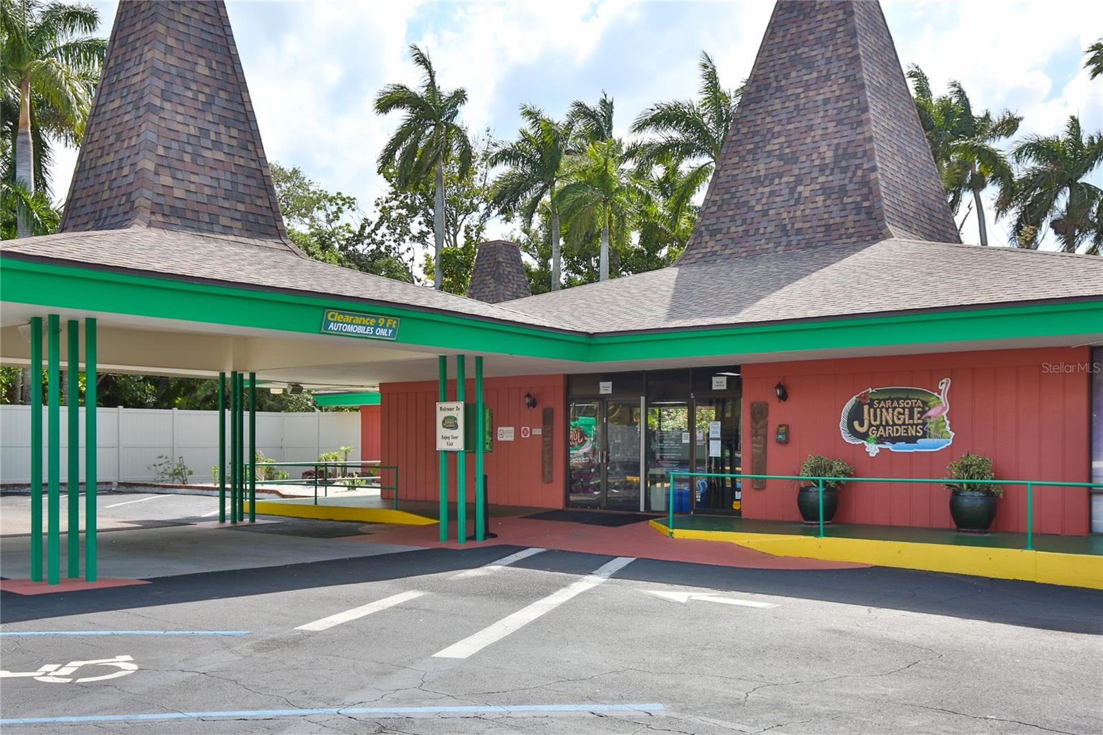 BROADWAY COURT OF INDIAN BEACH - Residential