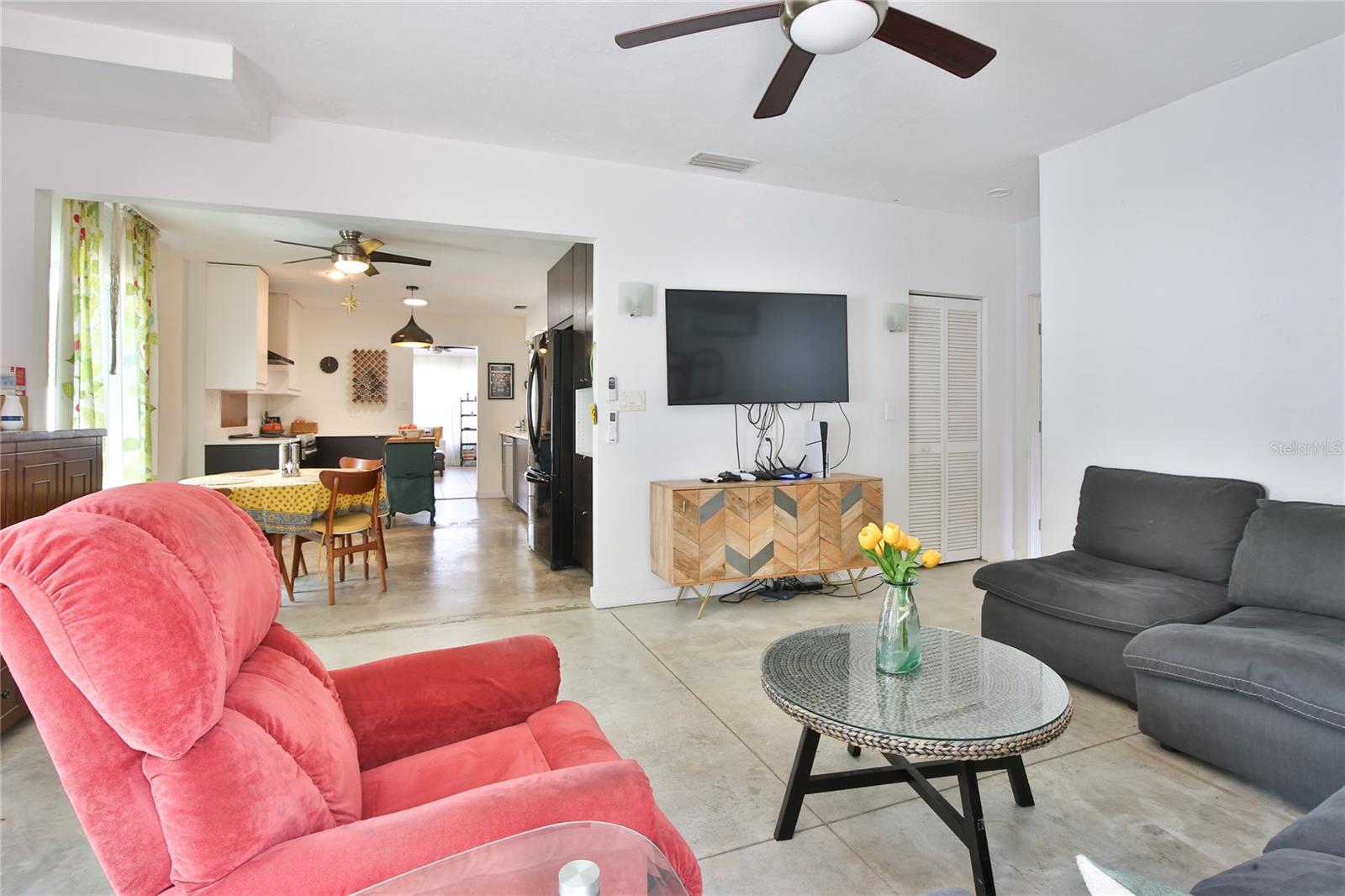 BROADWAY COURT OF INDIAN BEACH - Residential