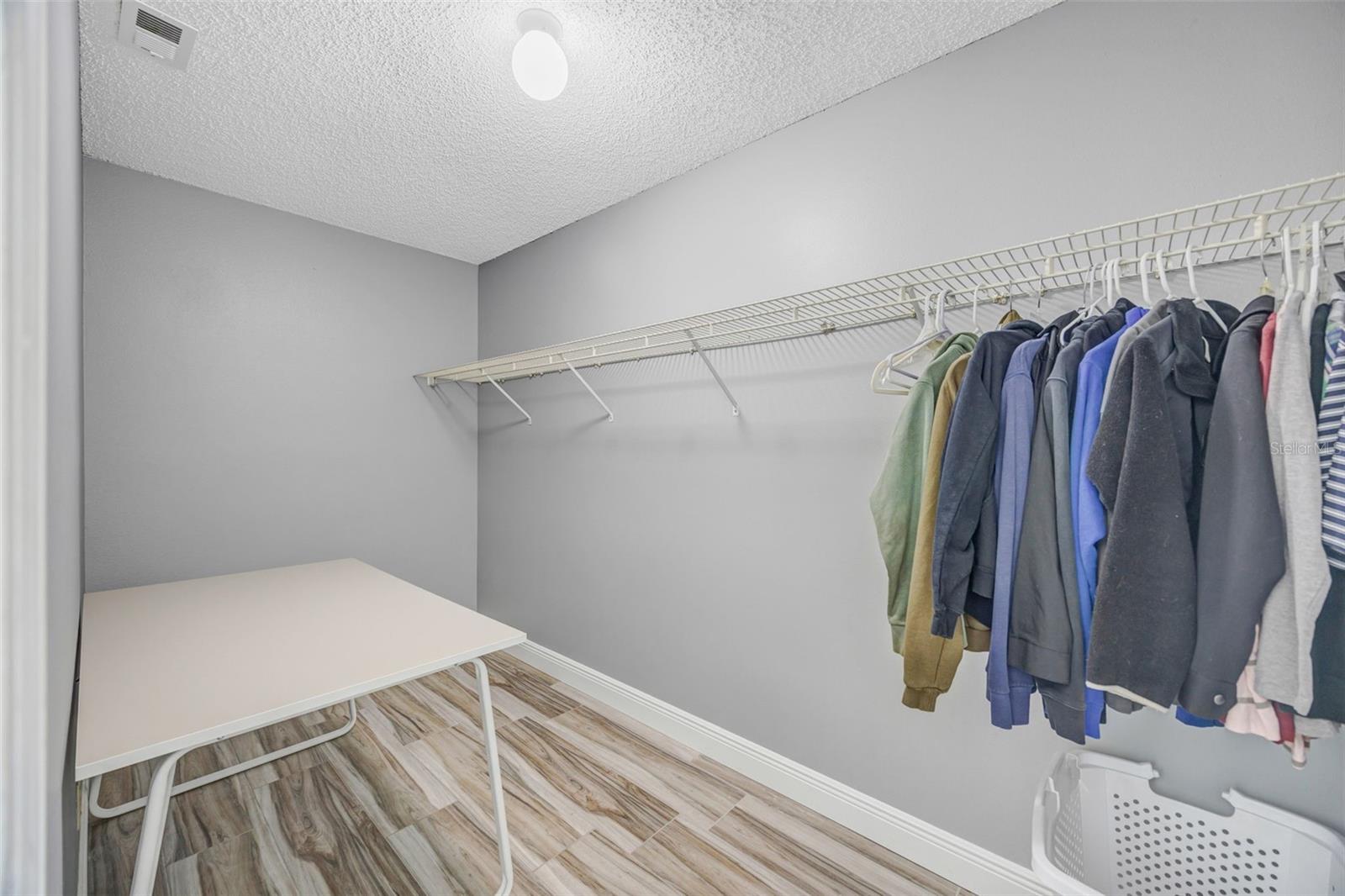 TAMPA PALMS AREA 2 UNIT 5B - Residential
