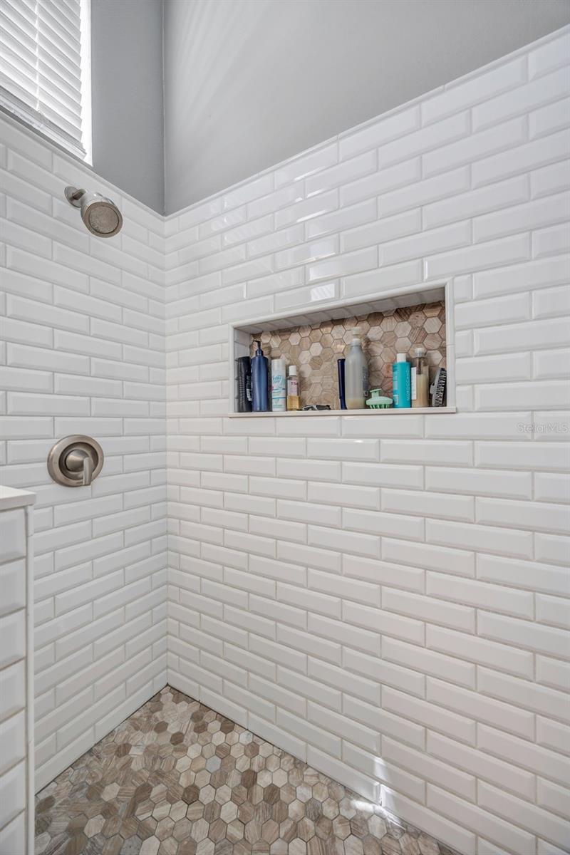 TAMPA PALMS AREA 2 UNIT 5B - Residential