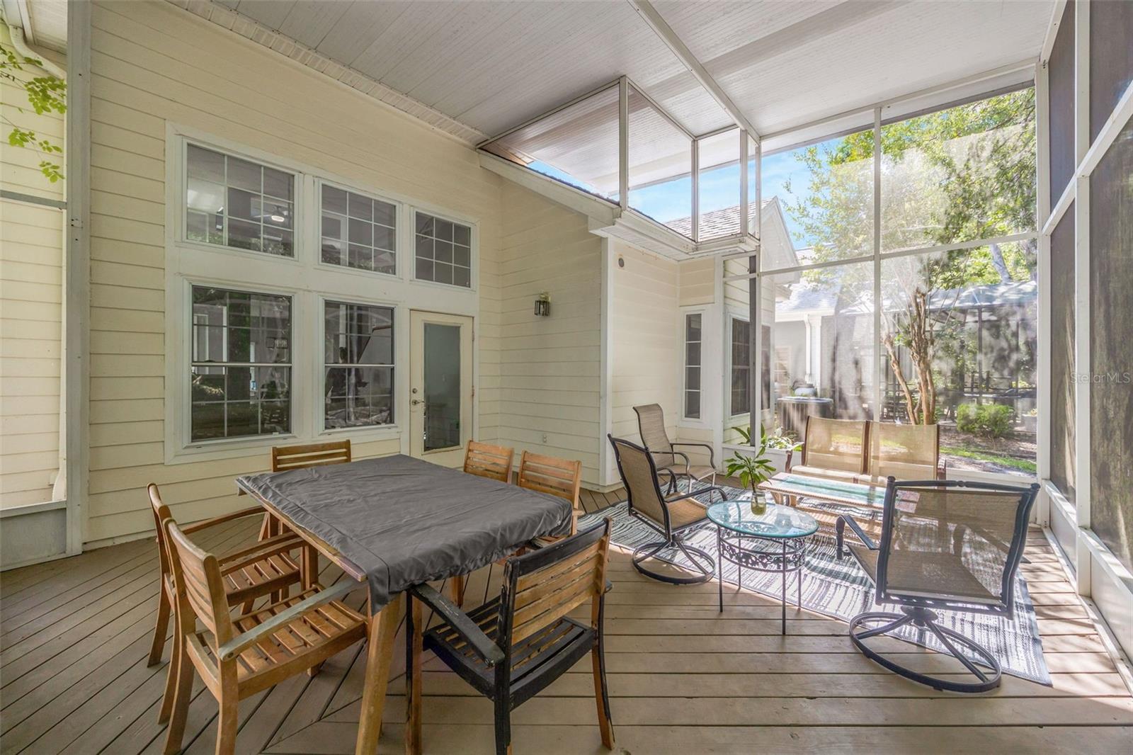 TAMPA PALMS AREA 2 UNIT 5B - Residential