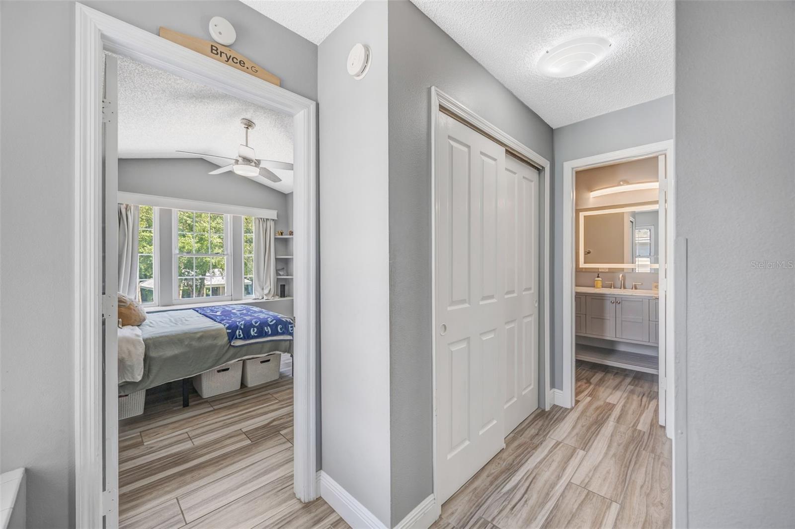 TAMPA PALMS AREA 2 UNIT 5B - Residential