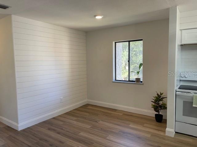 SPRINGWOOD VILLAGE - Residential